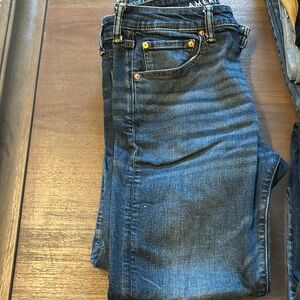 American Eagle men’s jeans 33x32. Two pairs for $40 or $25 each.